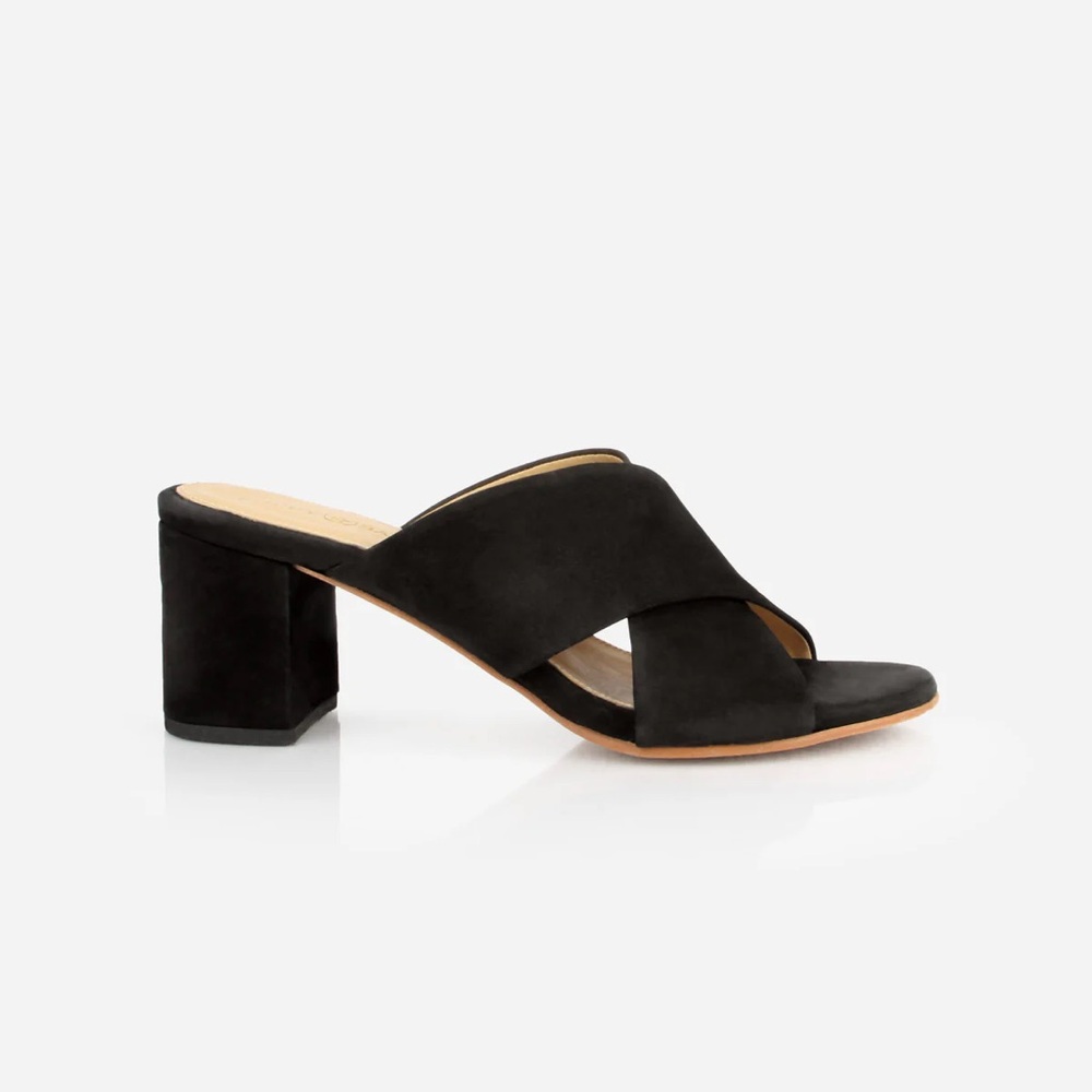 Poppy Barley Black Nubuck Suede Niagara Crisscross Sandal Size 8